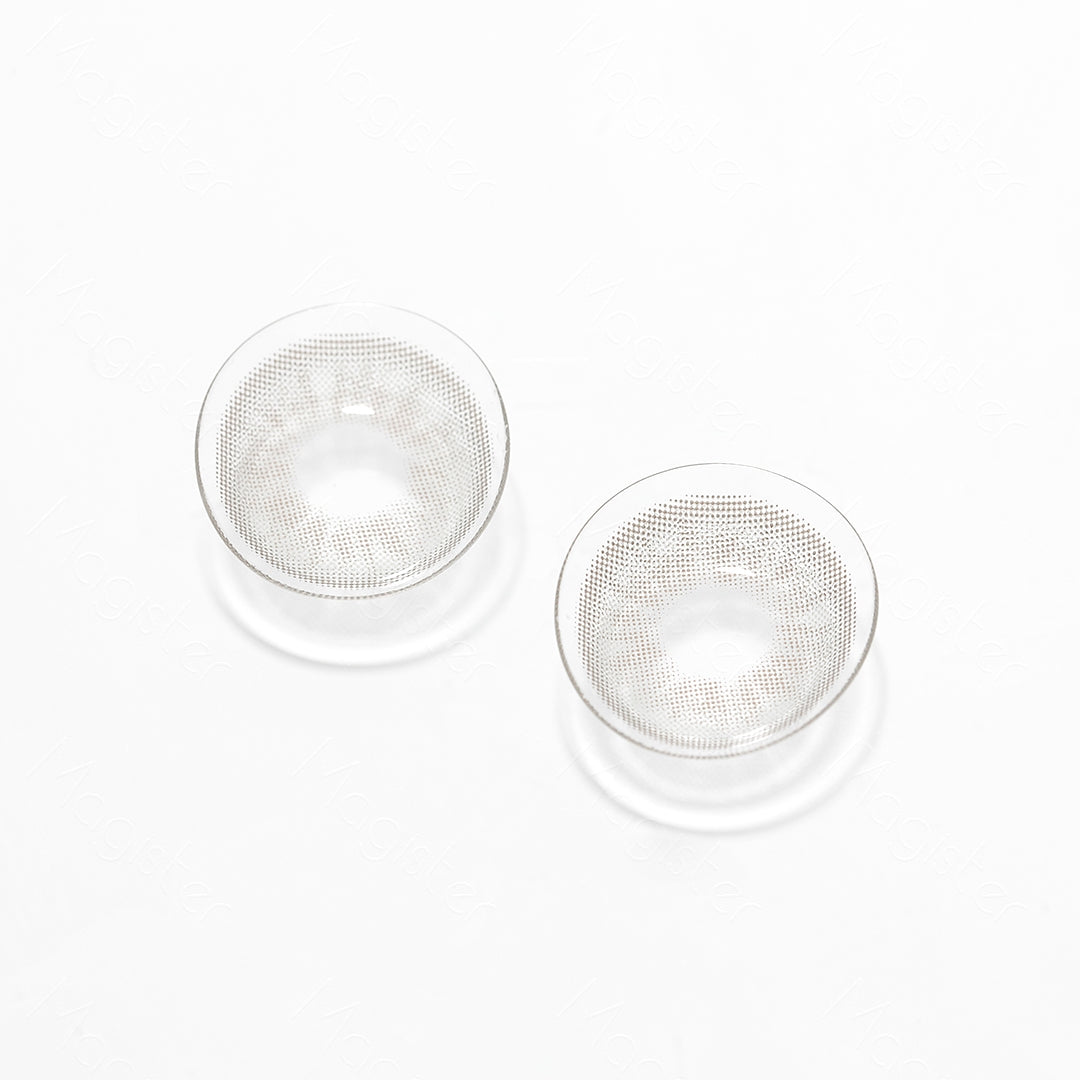 A Real shot image of Desire II E Gray Contact lenses.