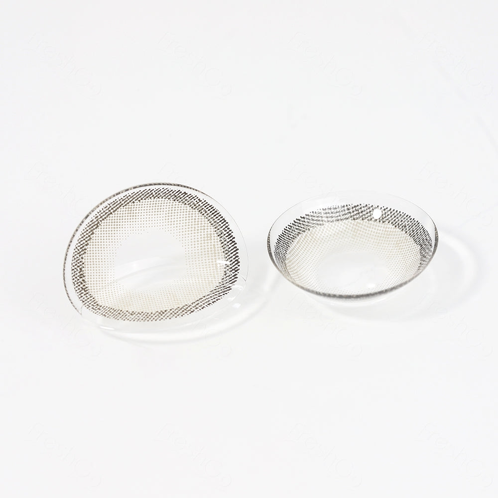 A detailed picture of the Hidrocharme Ice contact lenses.