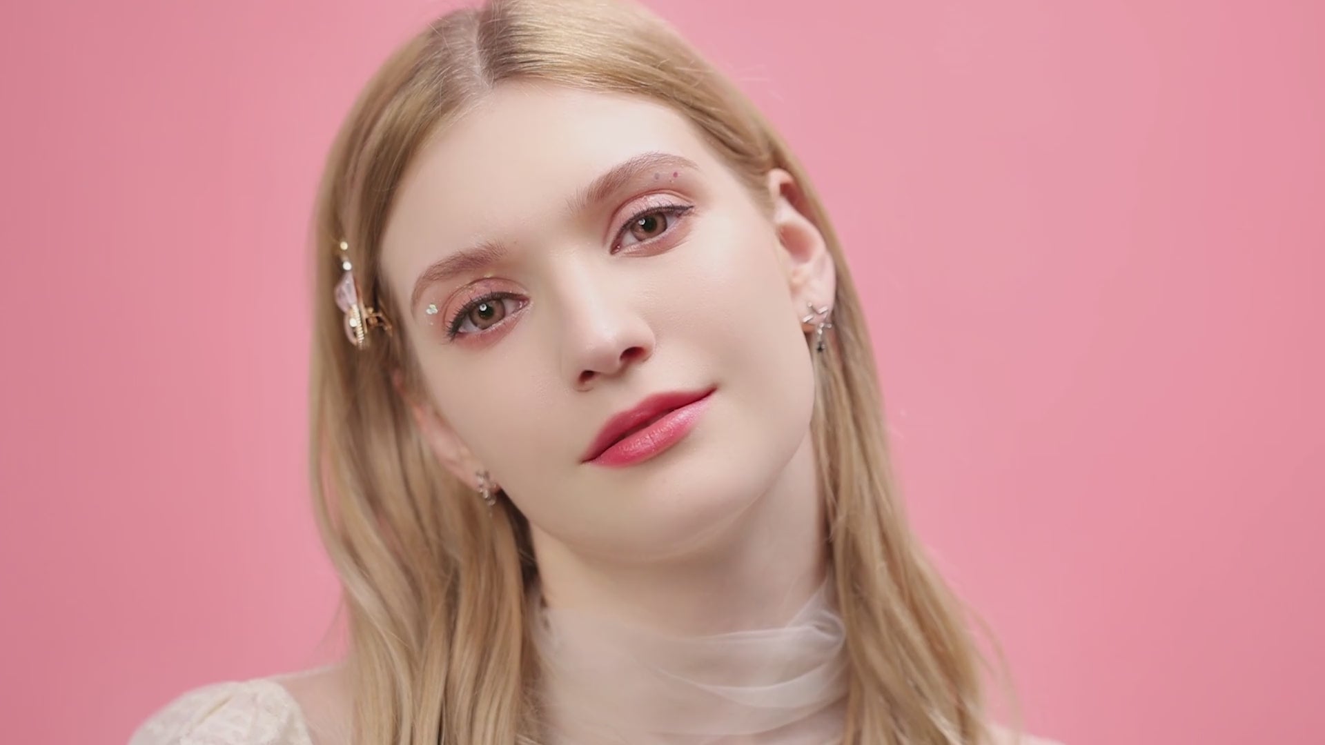 Product video presenting a range of Flora colored contacts, featuring close-up views of the lenses in various shades and demonstrating how they appear when applied to the eyes.