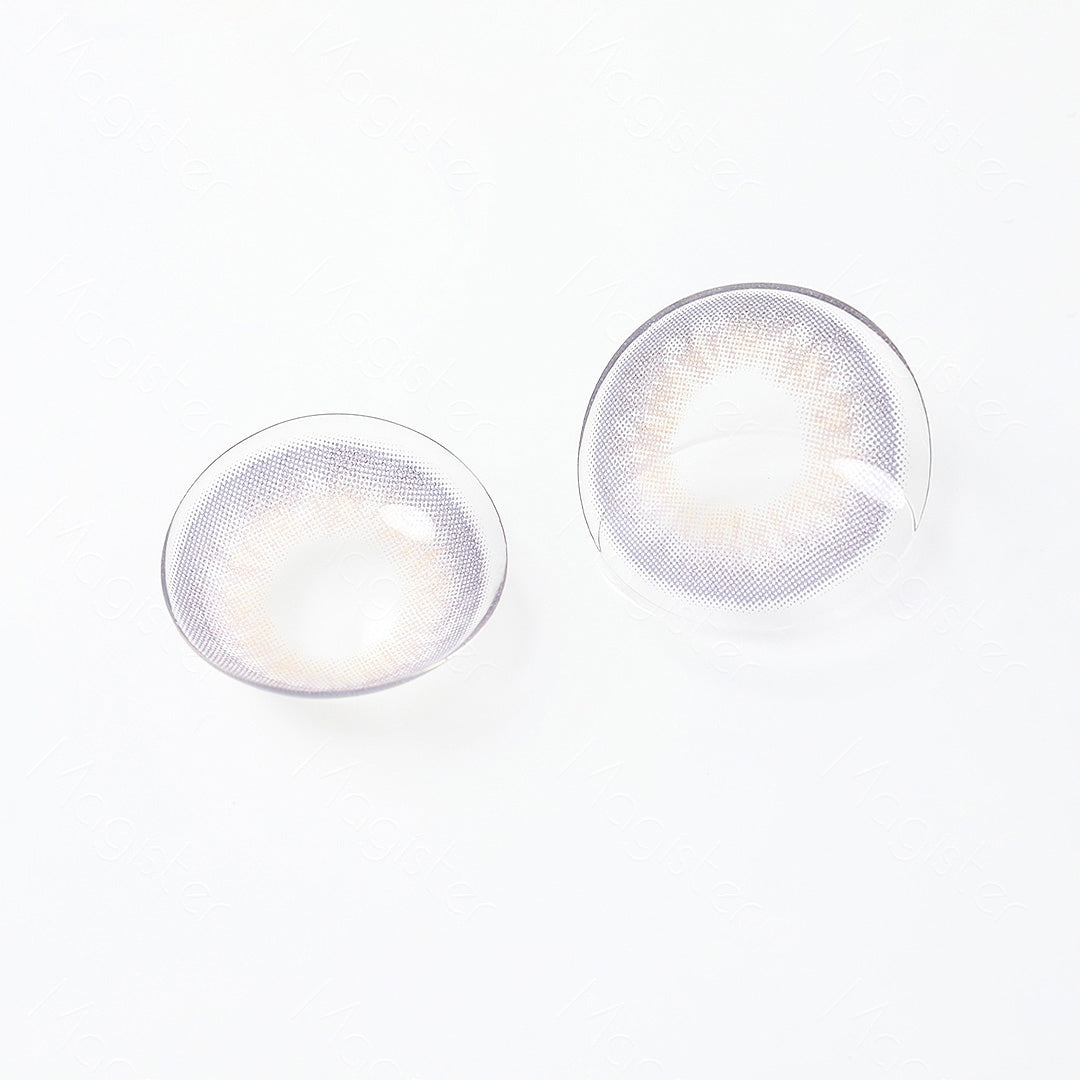 A detailed picture of the Gleam Violet contact lenses.