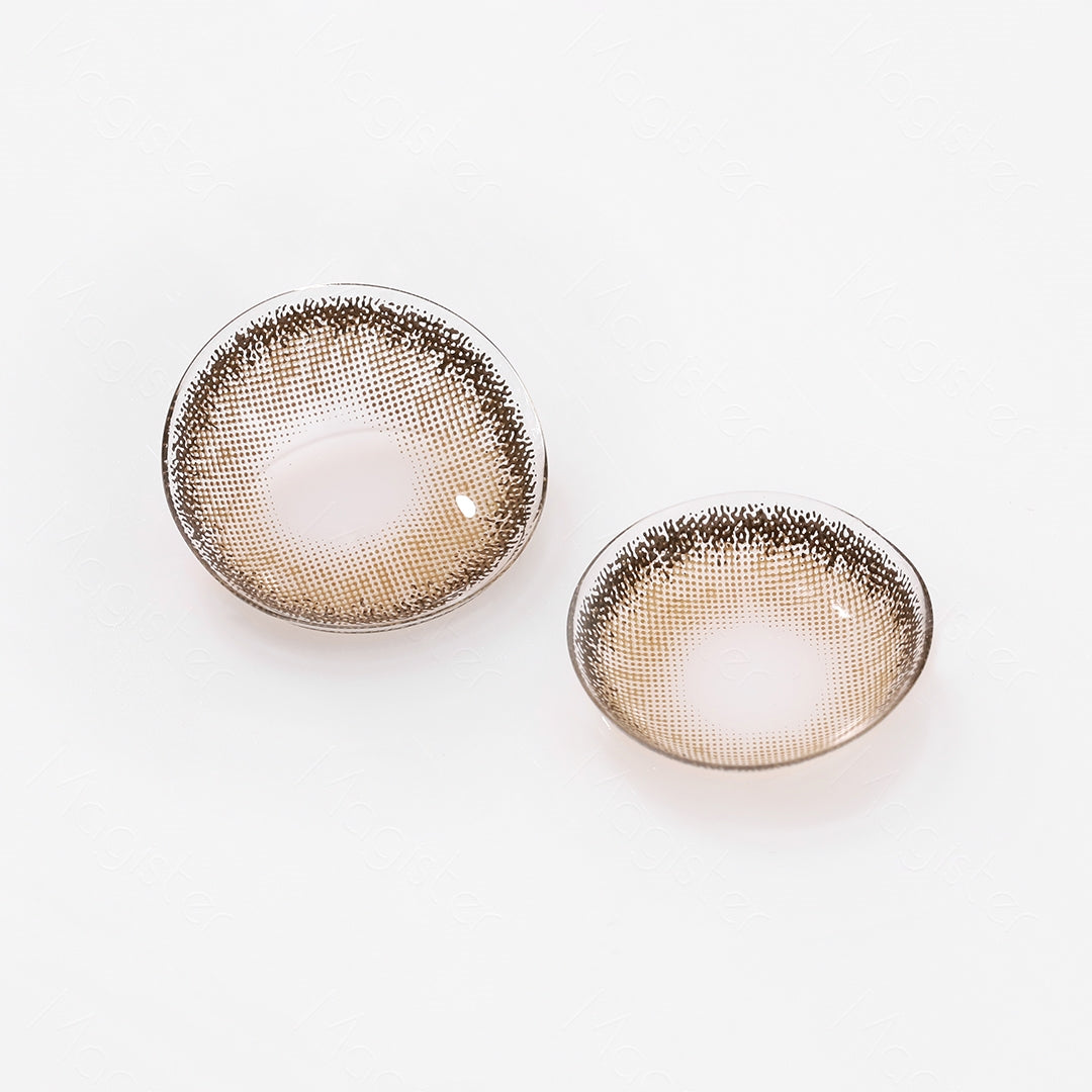 A detailed picture of the Joyce Latte Brown contact lenses.