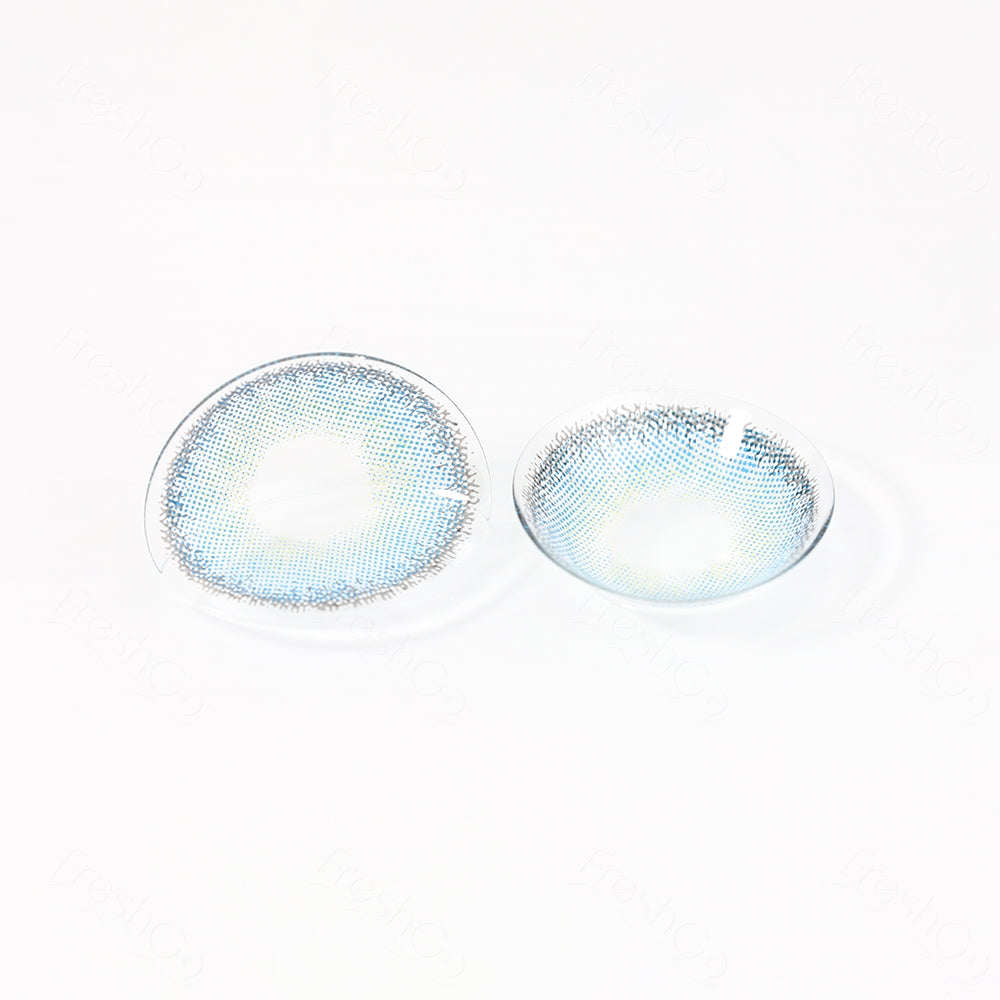 A detailed picture of the Premium Candy Blue contact lenses.